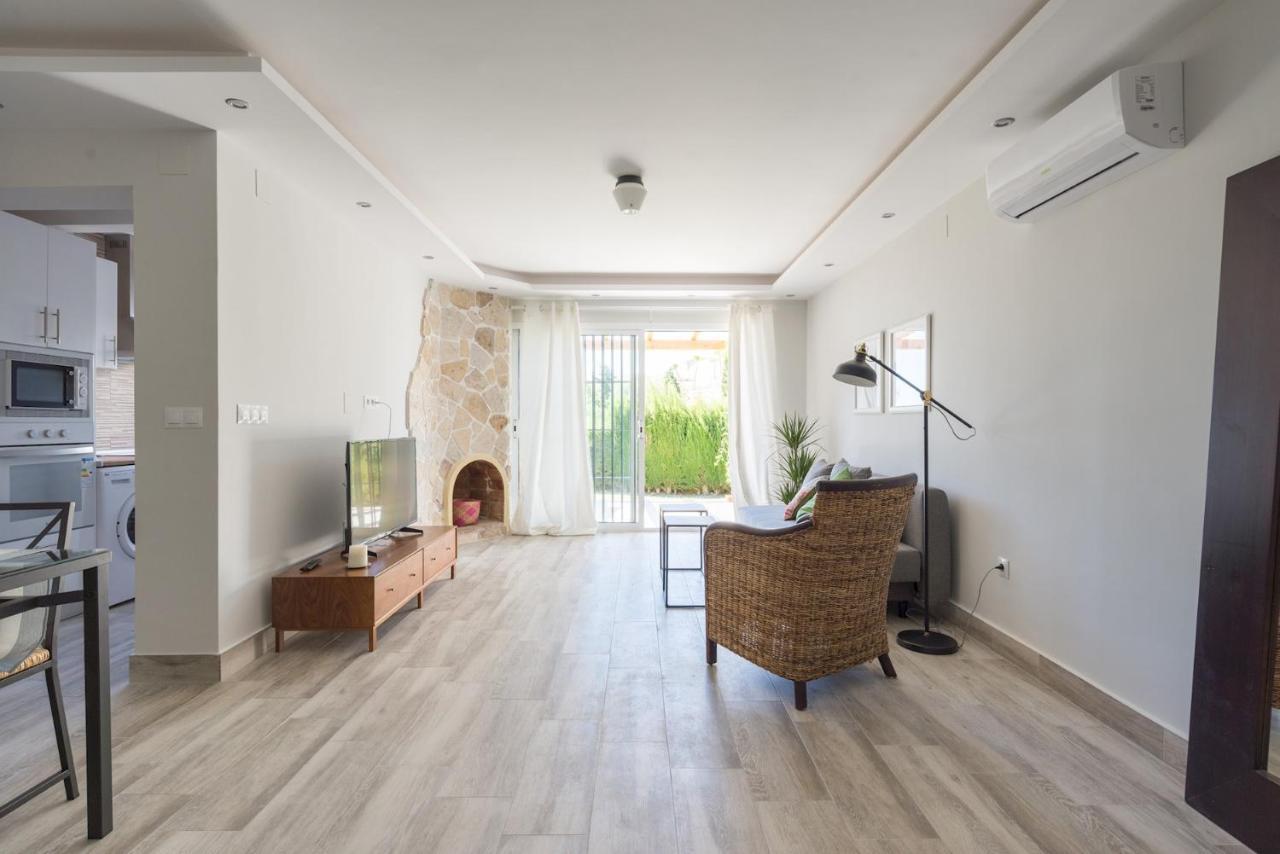 Malagasuite House Pool 푸엔히롤라 외부 사진